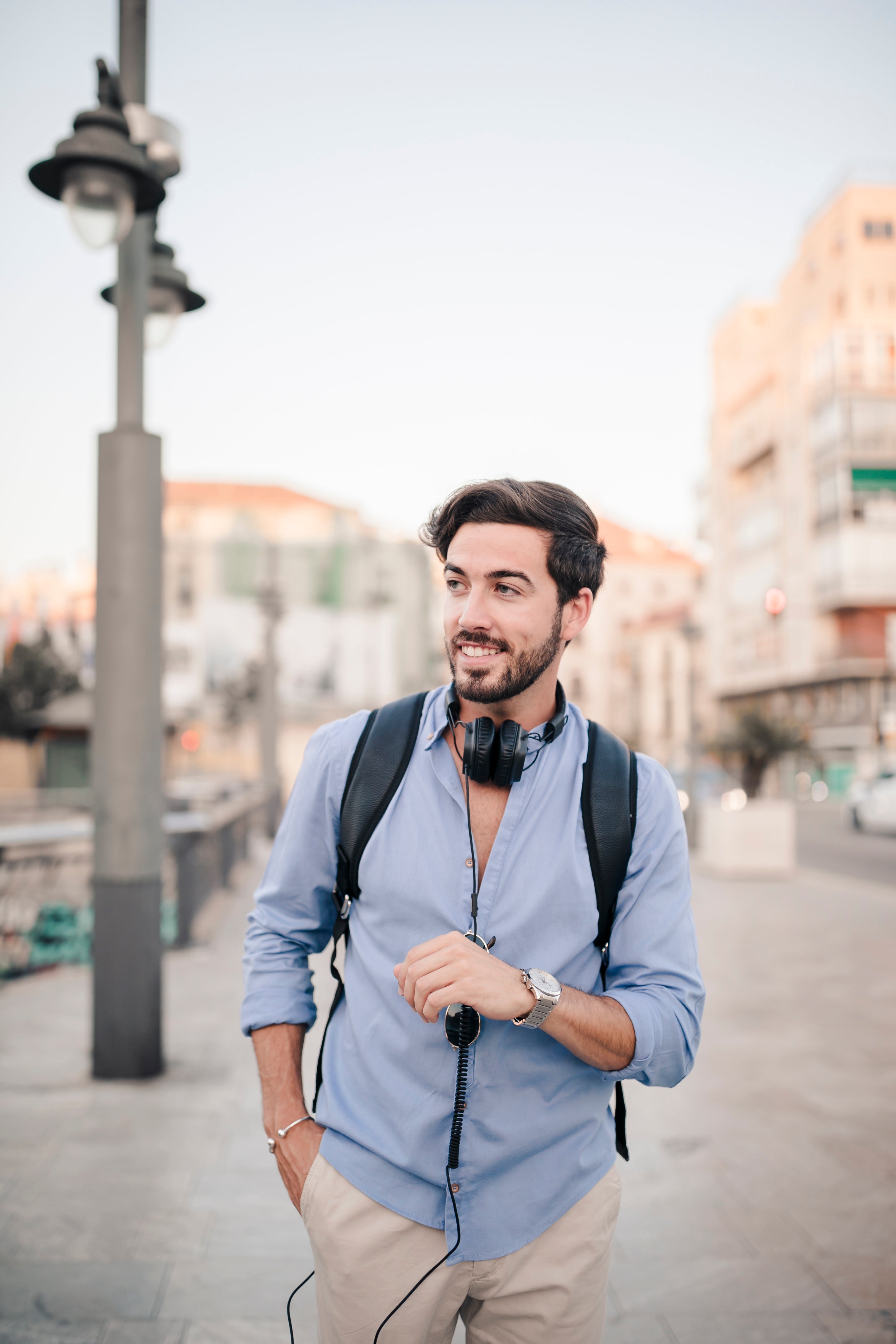 files/portrait-happy-male-tourist.jpg